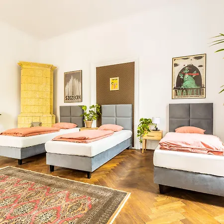 Das Hostel Хостел *
