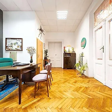 Das Hostel Хостел