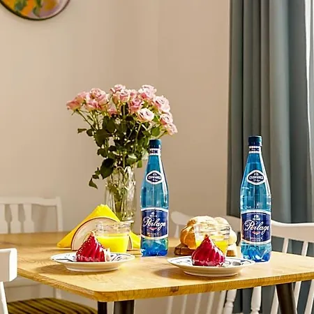 Das Hostel Хостел *