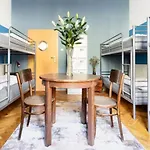 旅馆 Das Hostel *
